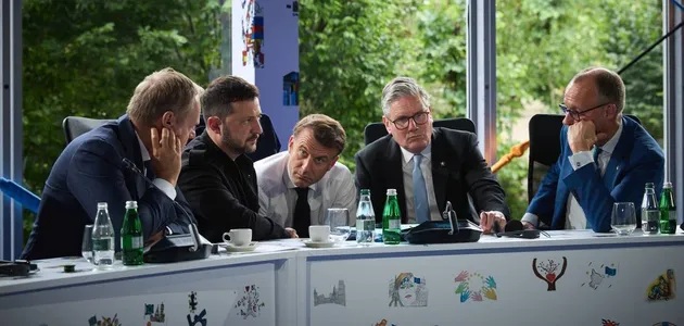 Зеленский обсудил мирный план Трампа с Макроном, Стармером и Мерцом