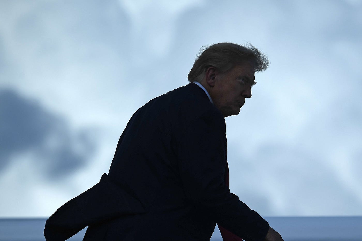 "Уродливая внутри и снаружи". Трамп вызверился на журналистку, которая написала о его старости