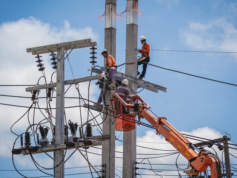 "Выстрел в ногу". МИД отреагировал на решение Словакии прекратить аварийные поставки электричества