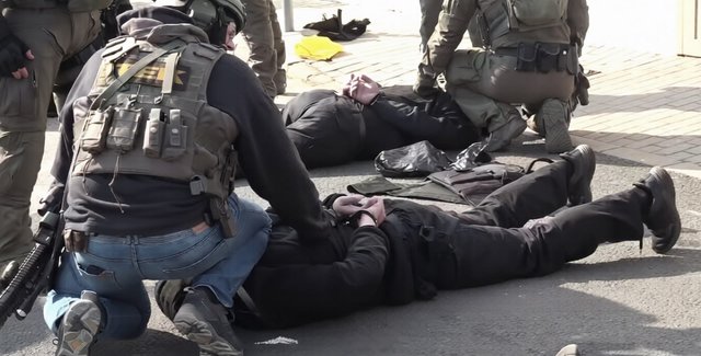 СМИ: Задержанному в Венгрии работнику «Ощадбанка» принудительно вкололи «сыворотку правды»