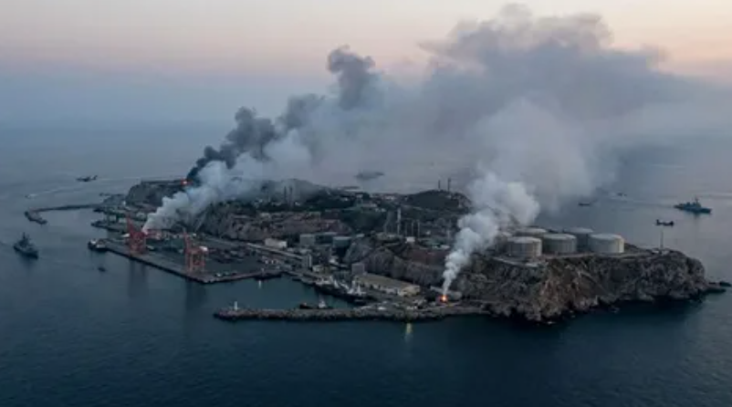 США нанесли удары по "жемчужине" Ирана – острову Харг – СМИ