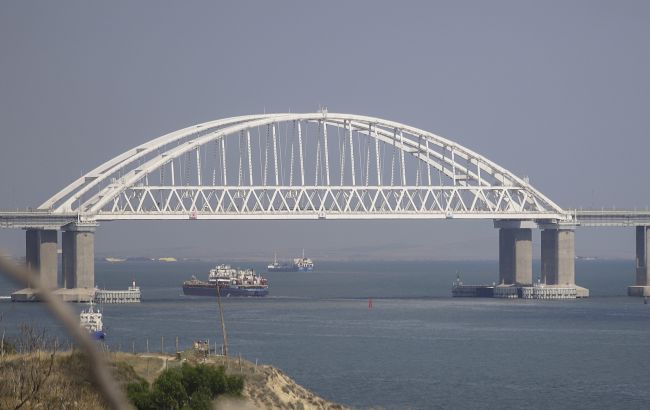В британской разведке заявили, что атаки по Крыму открывают путь к мосту