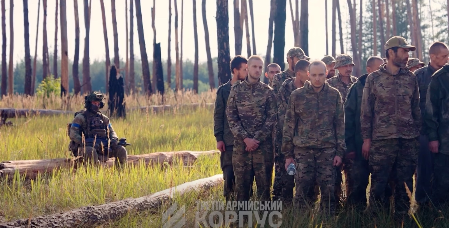 Операция «Вивальди»: Третий армейский корпус показал видео сдачи оккупантов в плен