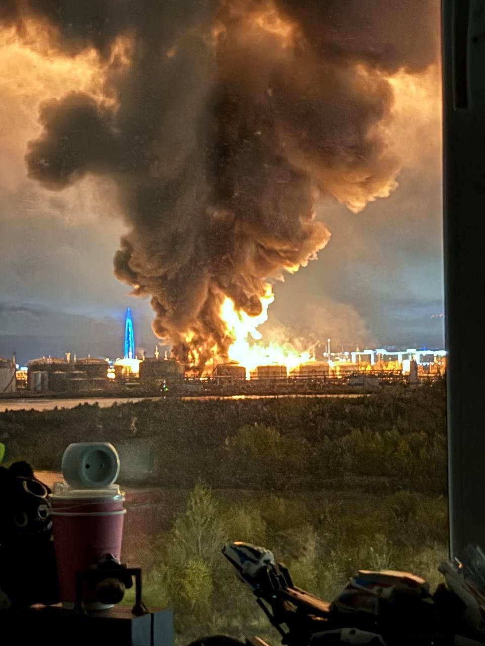 ⚡Дроны атаковали Санкт-Петербург, поражен нефтеналивной порт и датацентр ВК